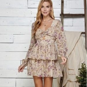 💥💥Brand New, never worn💥💥 beautiful floral dress